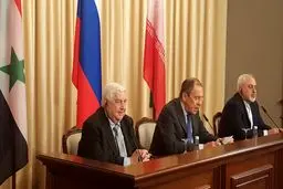 کنفرانس خبری ظریف، لاوروف و ولید المعلم در مسکو برگزار شد/ تاکید بر مبارزه با تروریسم و رد توطئه شیمیایی ضدسوری