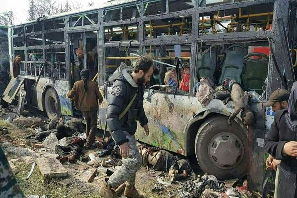 انفجار میان اتوبوس‌های حامل ساکنان کفریا و الفوعه با بیش از ۱۰۰ شهید و ۵۰۰ زخمی + فیلم و تصاویر