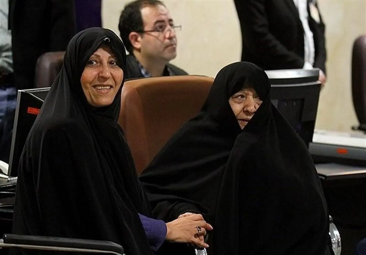 "عفت مرعشی" و "فاطمه هاشمی رفسنجانی" به انگلیس رفتند