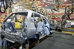 بزرگ ترین کارخانه خصوصی خودروسازی کشور هم تعطیل شد!