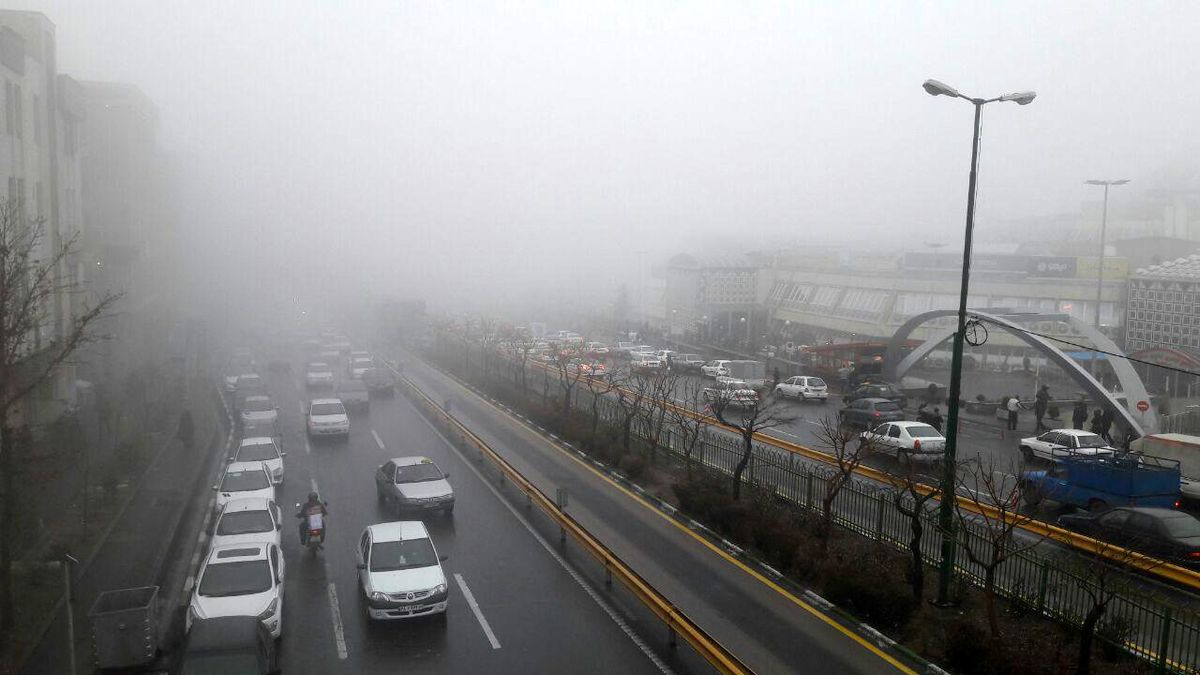 بارش باران در محورهای ۷ استان کشور/ ترافیک نیمه‌سنگین در آزادراه کرج- تهران/ مه‌گرفتگی در اردبیل