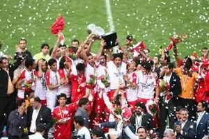 جشن قهرمانی پرسپولیس بر سر مزار نوروزی برگزار می‌شود/ تقدیر از حضور گسترده هواداران
