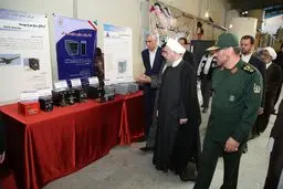 ۱۲ محصول دفاعی کشور در شیراز رونمایی شد