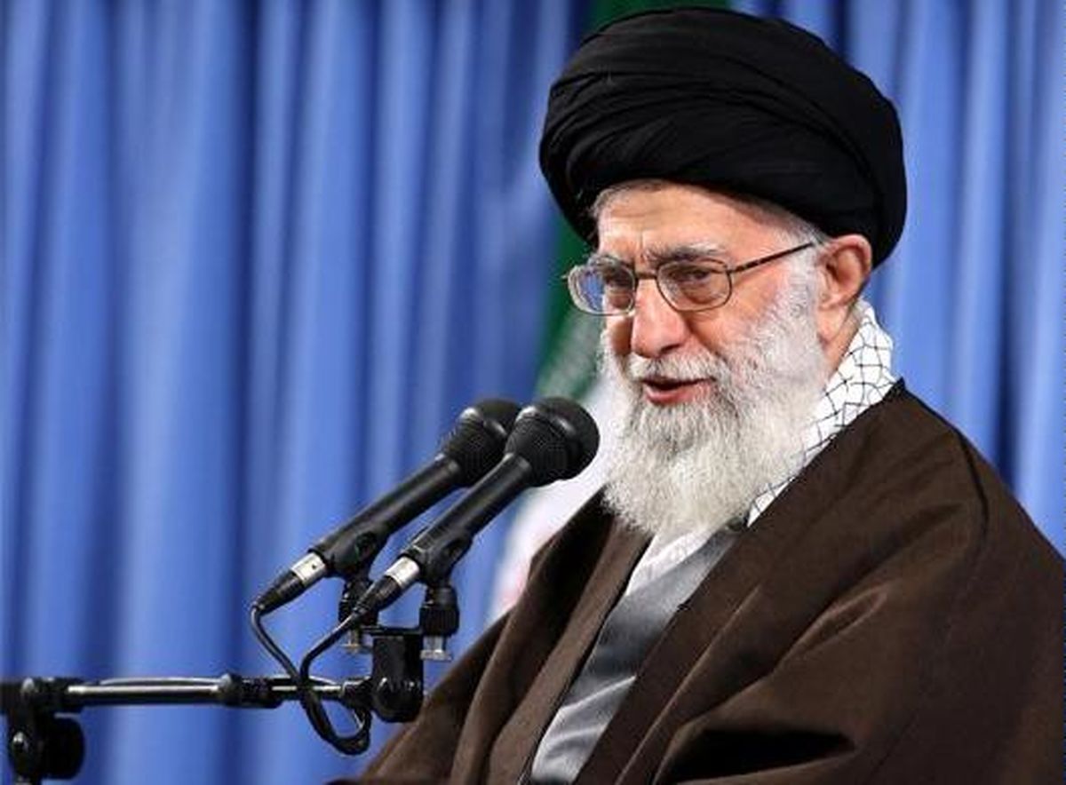 مقایسه رفتار رهبری در مواجهه با موسوی و برجام و احمدی نژاد