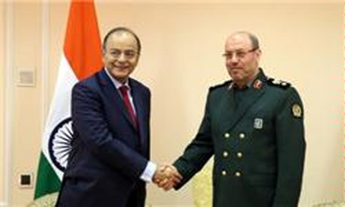 وزرای دفاع ایران و هند بر مبارزه با تروریسم و قاچاق تاکید کردند