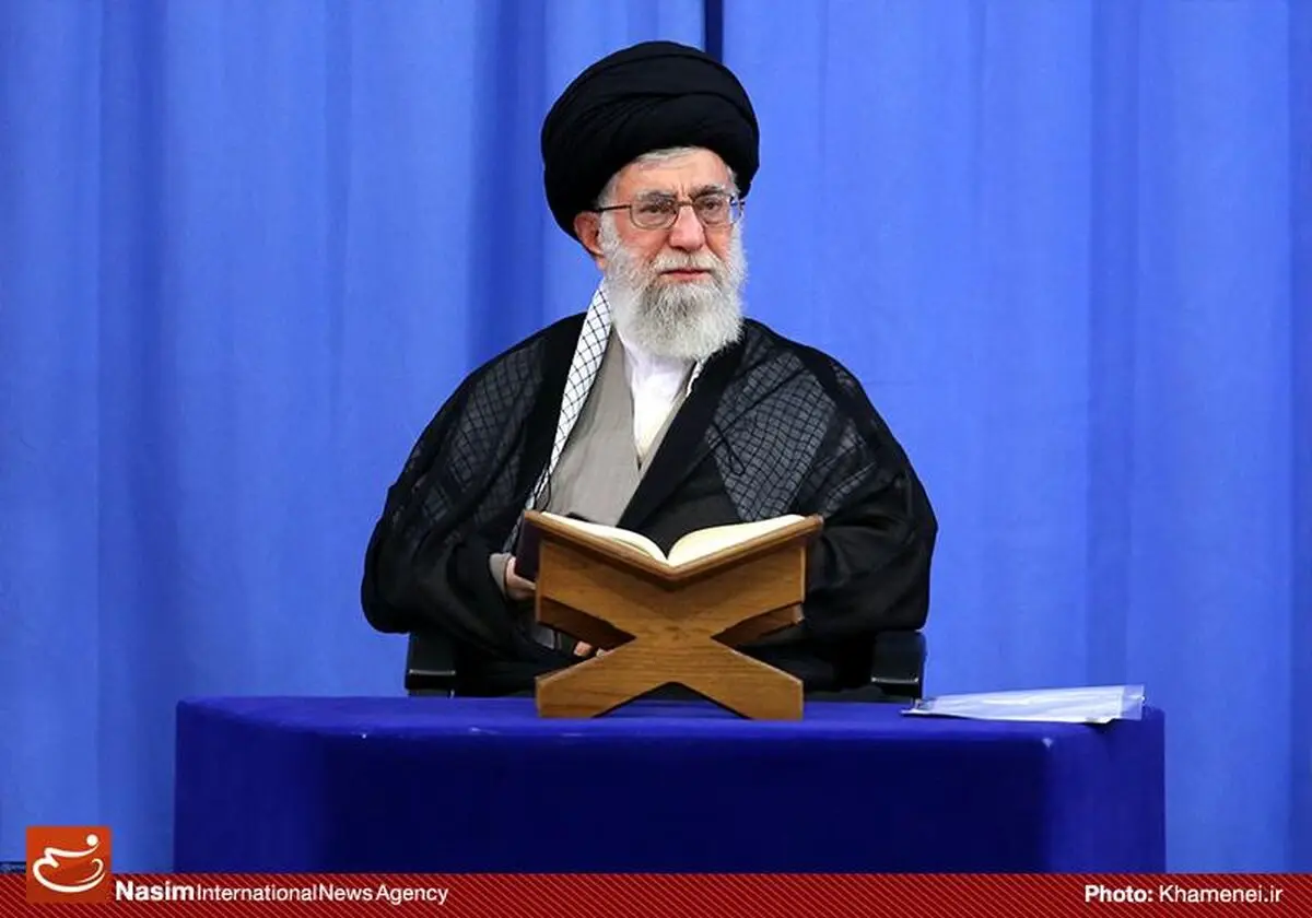 امروز مشکل امت اسلامی در تسلطِ اقتصاد و سیاست غربی بر اوست
