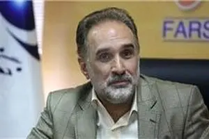 آغاز رسوایى اسناد و ادعاهاى جعلى/ حکیمی پور پس از احضار به دادسرا با قرار وثیقه آزاد شد