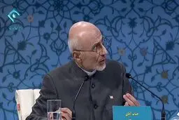 در حال حاضر بیش از ۱۰ میلیون نفر بی سواد کامل هستند که در شان جمهوری اسلامی نیست