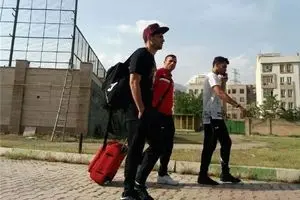 مناظره بی‌نتیجه آقای رئیس با کاپیتان‌ها/ قهر تلخ قهرمان