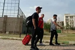 مناظره بی‌نتیجه آقای رئیس با کاپیتان‌ها/ قهر تلخ قهرمان