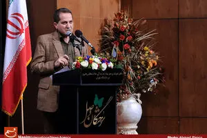 امینی:ارزش آثار عزیزی و سبزواری ورود به عرصه‌های مهجور ادبیات است/ محدثی: احمد عزیزی، شاعر برآمده از انقلاب است