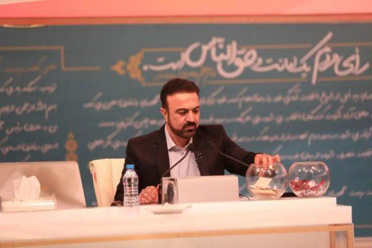 ستاد قالیباف از مجری مناظره انتخابات به دلیل تعویض برگه قرعه‌کشی شکایت کرد