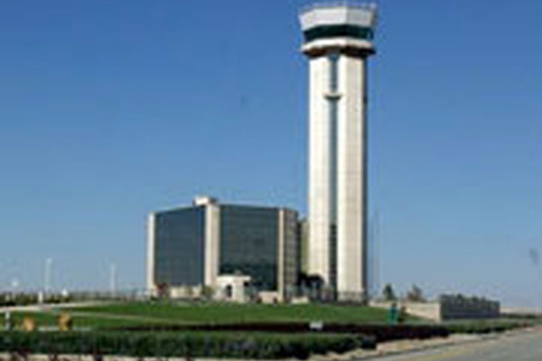 فرانسه بدلیل ادامه تحریم‌های بانکی قرارداد توسعه فرودگاه امام(ره) را لغو کرد/ 