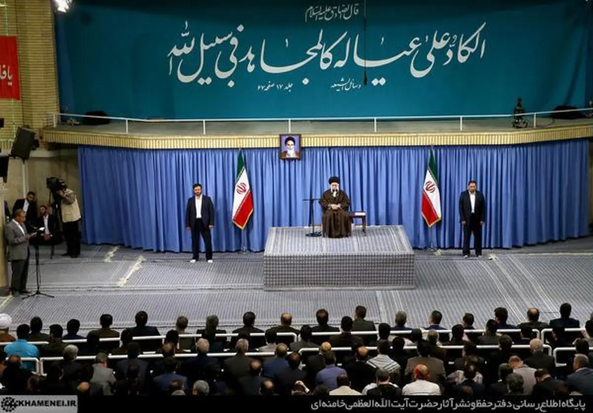 جمعی از کارگران سراسر کشور با رهبر انقلاب دیدار کردند + تصاویر