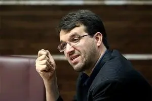 روحانی در رادیکالیسم، استعداد تکرار موسوی بعد ۸۸ را دارد/وی مشاوره‌ رادیکال را برای جبران مناظره قبل می‌پذیرد