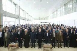 افتتاح آخرین نمایشگاه کتاب دولت یازدهم بدون حضور روحانی/ اعلام آمادگی وزیر ارشاد برای واگذاری کامل نمایشگاه سال آینده به صنوف