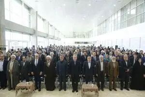 افتتاح آخرین نمایشگاه کتاب دولت یازدهم بدون حضور روحانی/ اعلام آمادگی وزیر ارشاد برای واگذاری کامل نمایشگاه سال آینده به صنوف