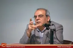 روحانی بیش از اندازه بر روی برجام تأکید کرد/ وضع اشتغال اصلا مطلوب نیست