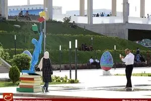 درب‌های نمایشگاه کتاب سی‌ام به روی مخاطبان کتاب گشوده شد/ فعالیت شبانه‌روزی ناشران