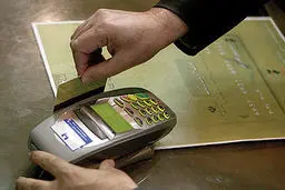 صدور ۱۲۵ هزار بن کارت کتاب در اولین روز نمایشگاه