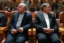 زنگنه: من نگفتم در تولید بنزین خودکفاشدیم، کسان دیگری گفتند/ تولید بنزین در ستاره خلیج فارس تا پایان سال به ۱۲ میلیون لیتر در روز می‌رسد!