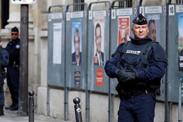 آغاز انتخابات ریاست جمهوری فرانسه تحت تدابیر شدید امنیتی