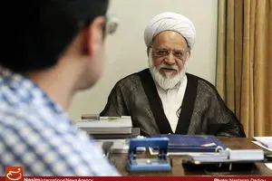 وام ازدواج را به راحتی می‌توان ۲۰ میلیون تومان کرد/ بانک‌ها با بهانه‌گیری جلوی ازدواج جوانان را گرفته‌اند