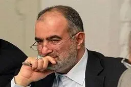 آشنا: کاندیداها فعلا دارایی‌های خود را به قوه قضائیه اعلام کنند تا بعد نوبت به مردم هم برسد