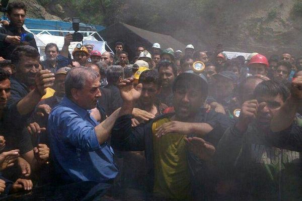 دل کارگران از دولت روحانی خون است