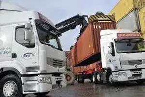 ترانزیت کالا نسبت به سال ۹۲ حدود ۳۰ درصد افت کرد/ ۸۰ درصد شرکت‌های حمل و نقلی در خراسان تعطیل شدند