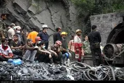 پیکر ۷ جانباخته دیگر حادثه معدن آزادشهر به بیرون منتقل شد/ تاکنون پیکر ۴۲ معدنچی از معدن خارج شده