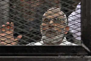 رهبر اخوان‌المسلمین مصر به حبس ابد محکوم شد