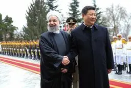 دولت روحانی سال گذشته ۲۱ تن شورت مردانه از چین وارد کرد!/ واردات جوراب زنانه، دوش حمام و لحاف از چین!+ جدول