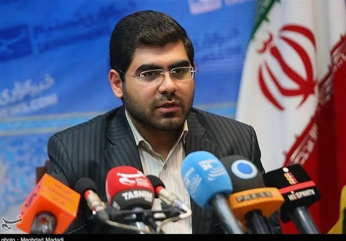 وزرا و معاونان روحانی "امنیتی" هستند/ یک سوم جوانان بیکارند؛ دولت توانایی ایجاد اشغال را ندارد