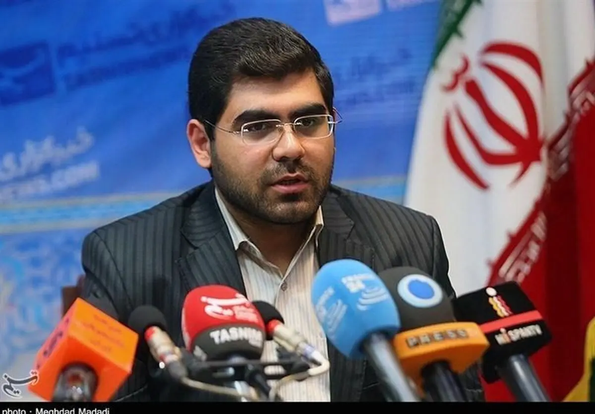 وزرا و معاونان روحانی "امنیتی" هستند/ یک سوم جوانان بیکارند؛ دولت توانایی ایجاد اشغال را ندارد