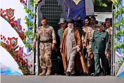 مراسم دانش‌آموختگی دانشجویان دانشگاه امام حسین (ع) با حضور فرمانده کل قوا برگزار شد + تصاویر