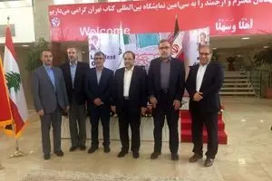 بازدید محمدرضا مخبر دزفولی از نمایشگاه کتاب تهران