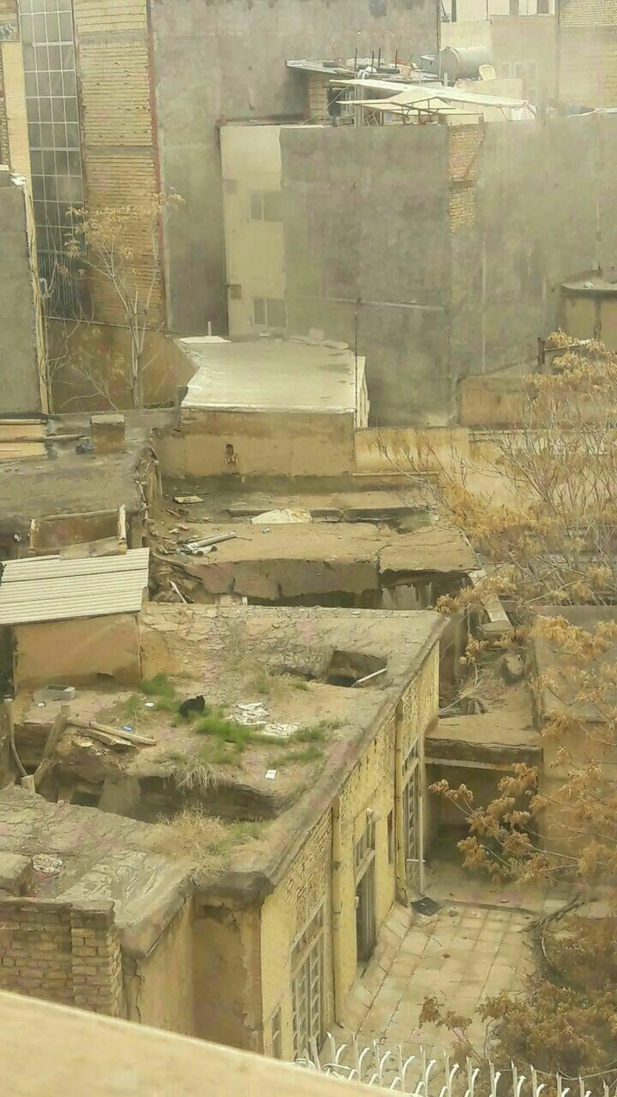 تعداد مصدومان زمین لرزه شمال اردبیل به ۱۶ نفر رسید‌