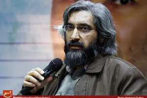 کسانیکه به شیطان بزرگ می‌گویند کدخدا به غارتگران بیت‌المال می‌گویند ذخیره نظام