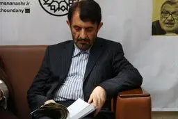 سیاست‌های اقتصاد مقاومتی از طریق کتاب برای مردم تبیین شود