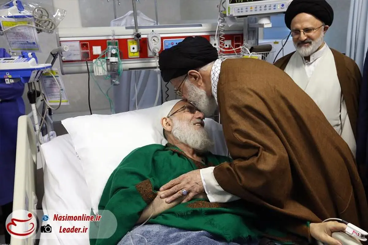 عیادت رهبر معظم انقلاب از آیت‌الله هاشمی شاهرودی