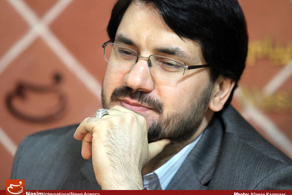 کابینه روحانی برای دولت هاشمی و خاتمی است؛ بعد می‌گوید به عقب برنمی‌گردیم!