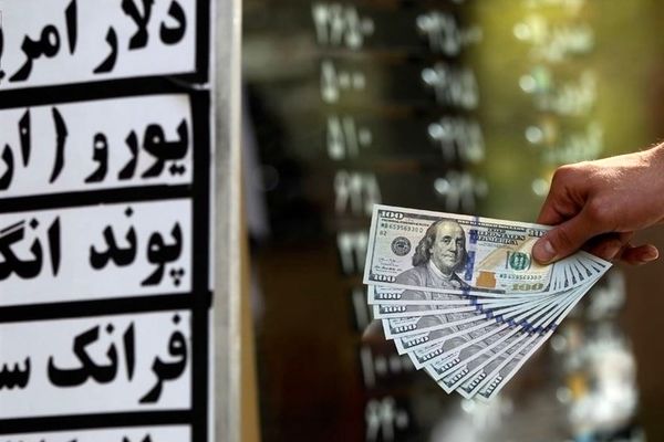 گزارش مرکز پژوهش‌های مجلس از عواقب تثبیت نرخ ارز رسمی