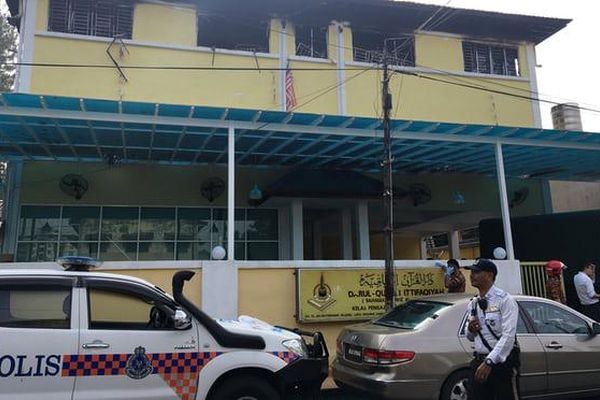 ۲۵ نوجوان مالزیایی در آتش سوختند