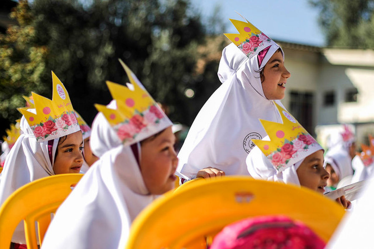 «جشن شکوفه‌ها»، فردا برگزار می‌شود/آمادگی ۴۰۰۰ مدرسه برای آغاز سال تحصیلی