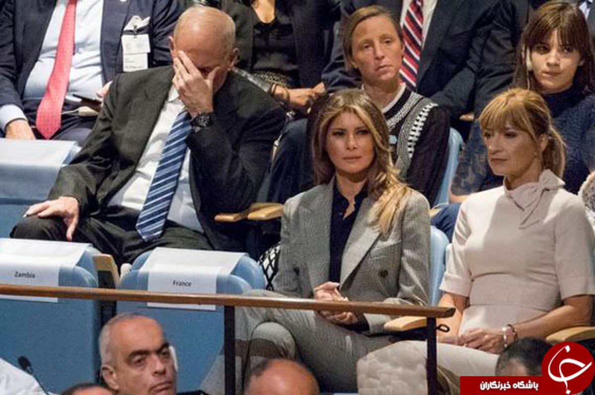 چهره مستاصل رئیس‌دفتر ترامپ هنگام سخنرانی او!+ عکس