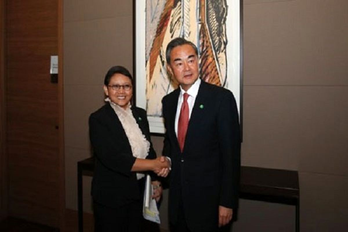 وزیر خارجه چین وقایع اخیر میانمار را غیرقابل قبول خواند