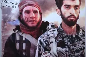 دستخط رهبر معظم انقلاب بر تصویر شهید محسن حججی