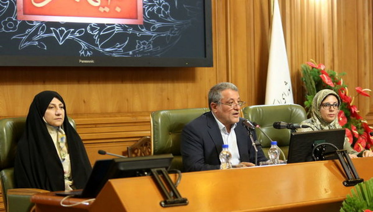 انتقاد هاشمی به تأخیر حضور اعضا در جلسه شورای شهر