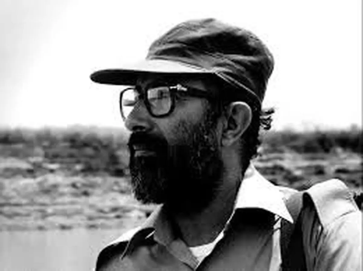 شهیدچمران خود را شاگرد و خاک پای مکتب امام علی (ع) می‌دانست